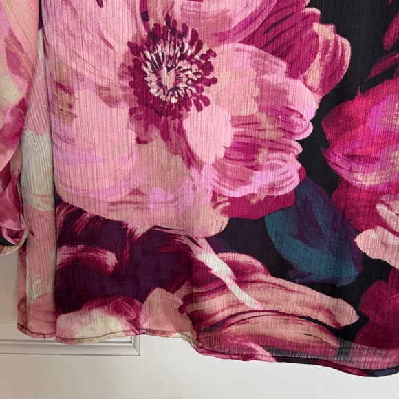 Vince Camuto Floral V-Neck Blouse - Pink and Black - Picture 5 of 7